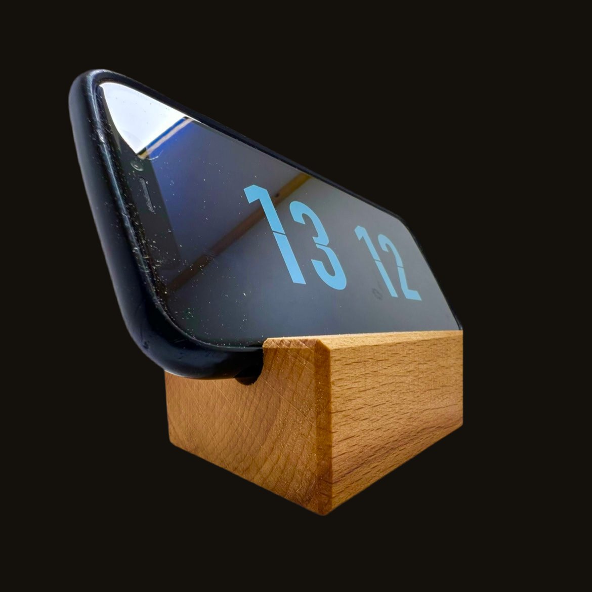 Handyhalter aus Buchenholz – Smartphone-Ständer